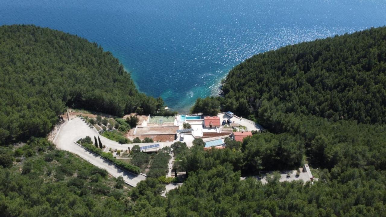 Beachfront Villa Brulupes In Secluded Bay Konstari エクステリア 写真