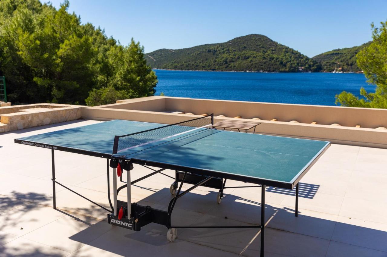 Beachfront Villa Brulupes In Secluded Bay Konstari エクステリア 写真