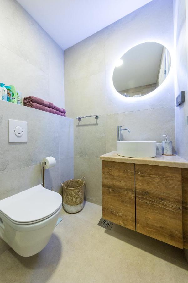 Beachfront Villa Brulupes In Secluded Bay Konstari エクステリア 写真